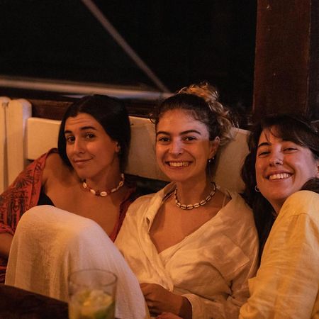 Mahalo Hostel イーリャ・グランデ エクステリア 写真